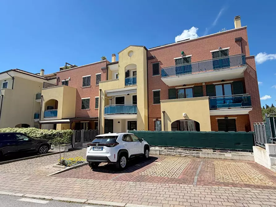 Immagine 43 di Appartamento in vendita  in Via Francesco Cilea 143 a Grottammare