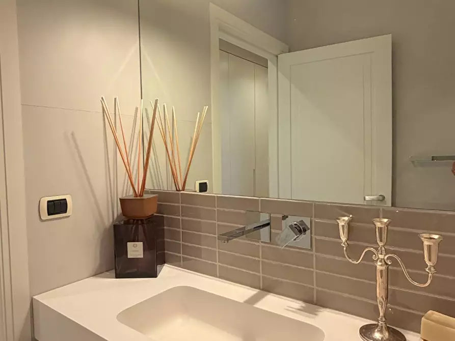 Immagine 51 di Appartamento in vendita  in Via Francesco Cilea 143 a Grottammare