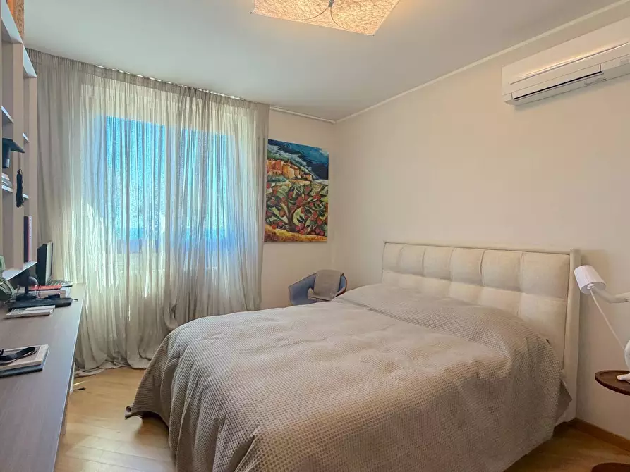 Immagine 15 di Appartamento in vendita  in Via Francesco Cilea 143 a Grottammare