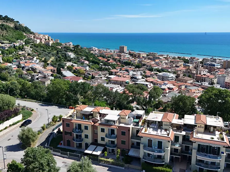 Immagine 68 di Appartamento in vendita  in Via Francesco Cilea 143 a Grottammare