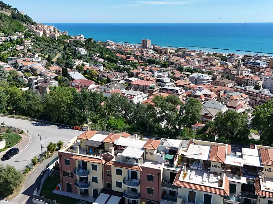 Immagine 45 di Appartamento in vendita  in Via Francesco Cilea 143 a Grottammare