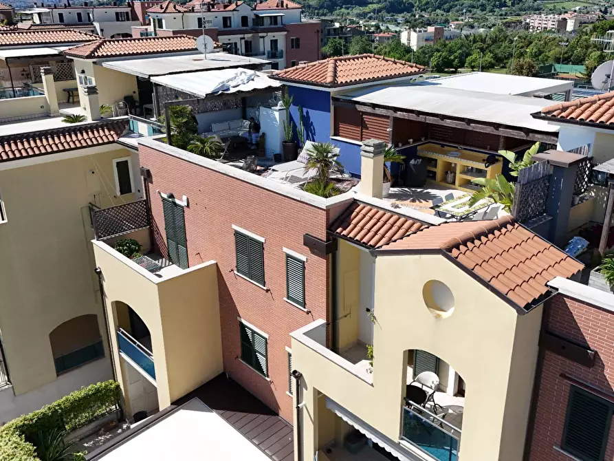 Immagine 69 di Appartamento in vendita  in Via Francesco Cilea 143 a Grottammare