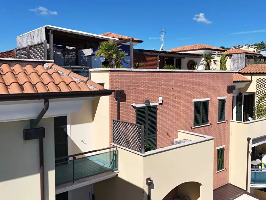 Immagine 71 di Appartamento in vendita  in Via Francesco Cilea 143 a Grottammare