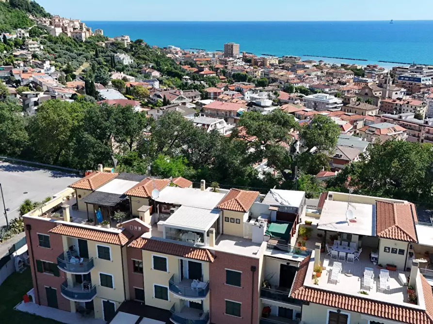 Immagine 79 di Appartamento in vendita  in Via Francesco Cilea 143 a Grottammare