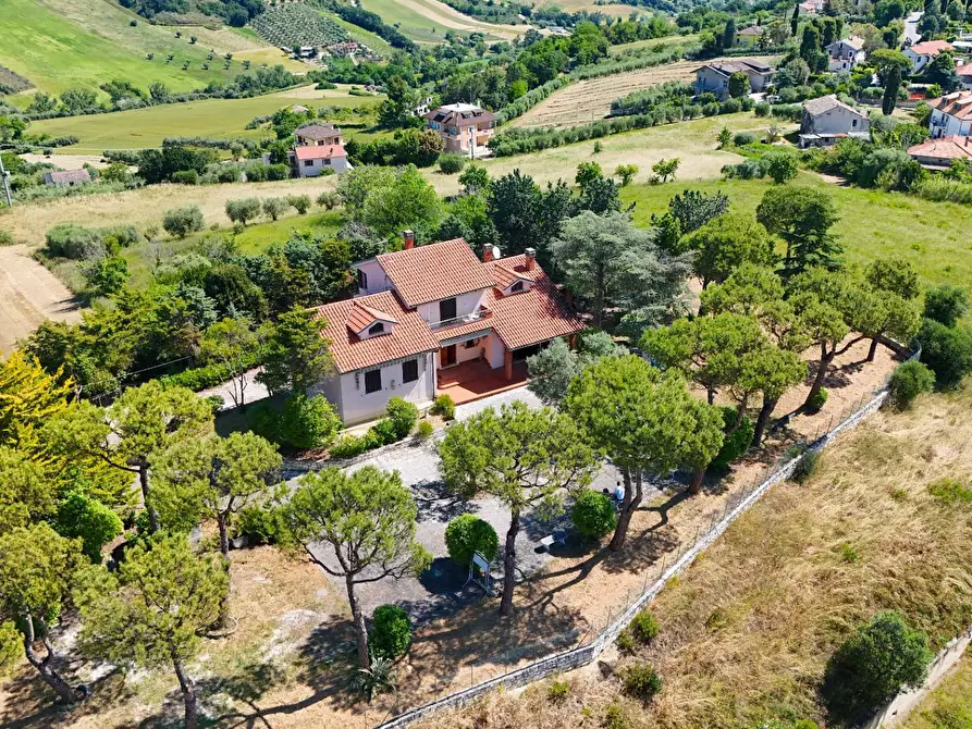 Immagine 1 di Villa in vendita  in Contrada Colle Sant'Angelo 18 a Monteprandone