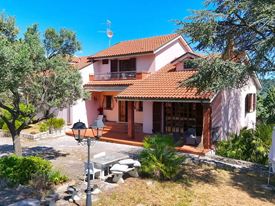 Immagine 4 di Villa in vendita  in Contrada Colle Sant'Angelo 18 a Monteprandone