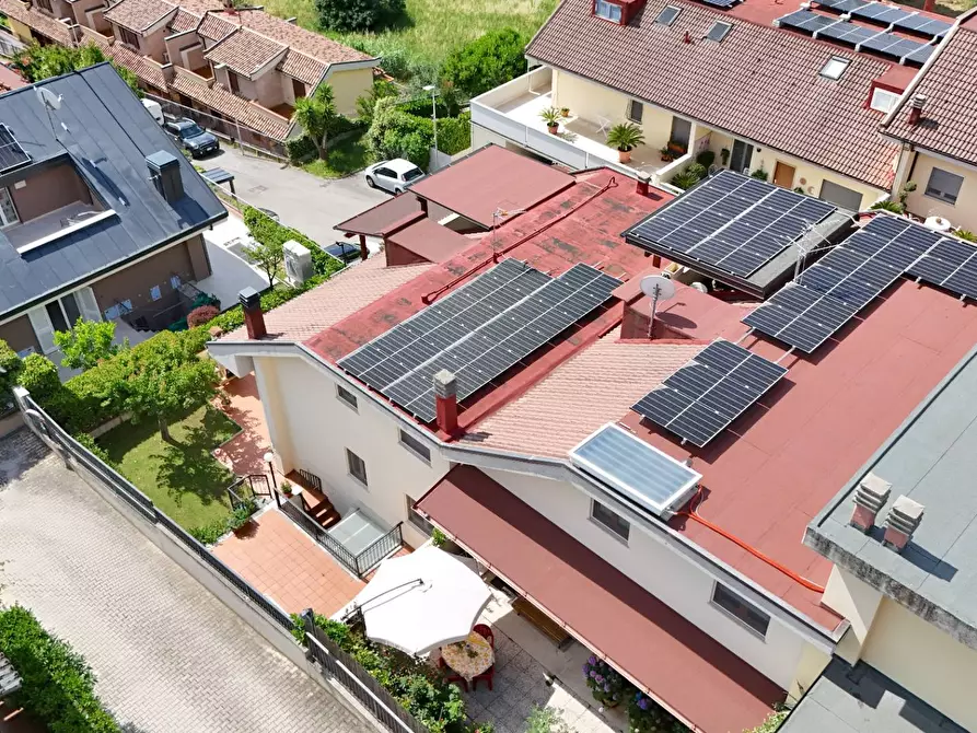 Immagine 62 di Villetta a schiera in vendita  in Via dei Giacinti 23 a Ascoli Piceno