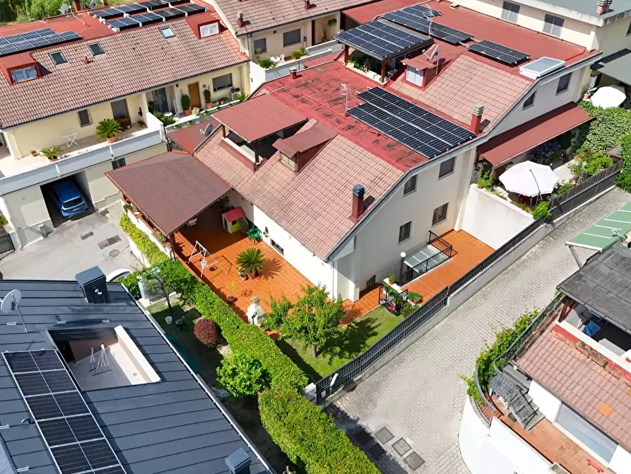 Immagine 61 di Villetta a schiera in vendita  in Via dei Giacinti 23 a Ascoli Piceno