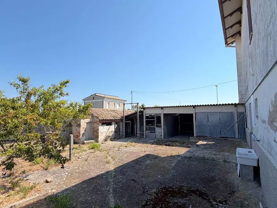 Immagine 12 di Casa indipendente in vendita  in Contrada Sentina 6 a San Benedetto Del Tronto