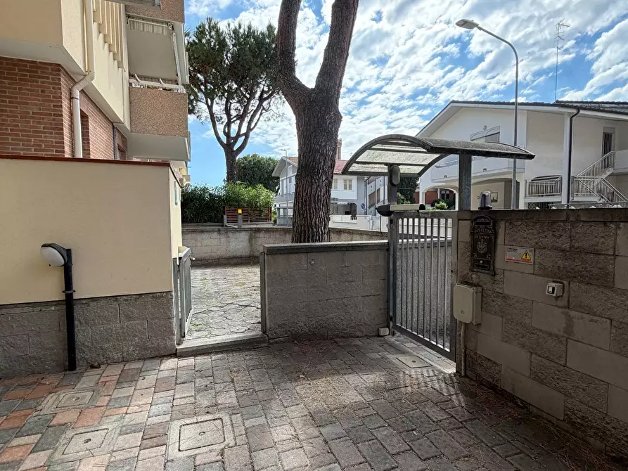 Immagine 26 di Appartamento in vendita  in Via Amerigo Vespucci 8 a Tortoreto