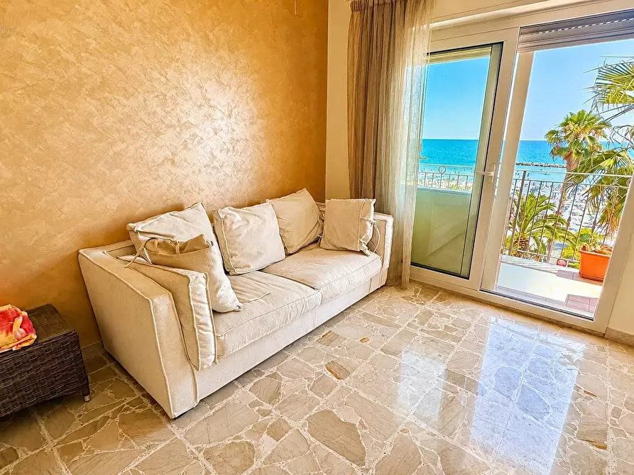 Immagine 3 di Appartamento in vendita  in Viale Rinascimento snc a San Benedetto Del Tronto