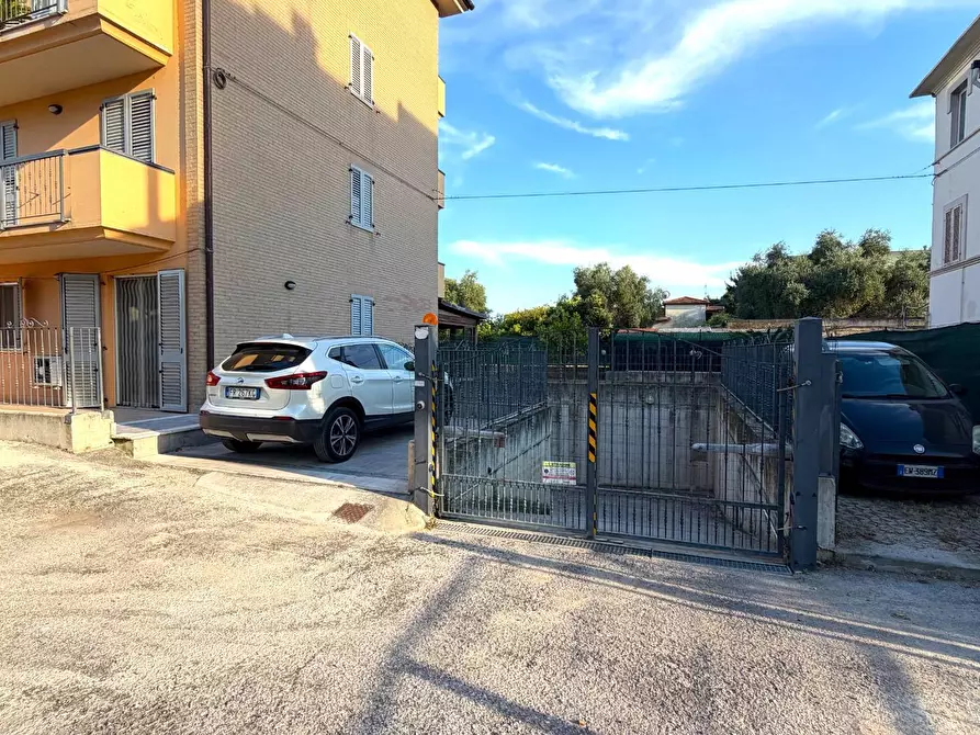 Immagine 40 di Appartamento in vendita  in Via Lombardia 6 a Grottammare