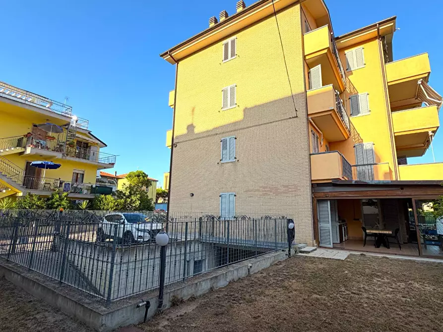 Immagine 36 di Appartamento in vendita  in Via Lombardia 6 a Grottammare