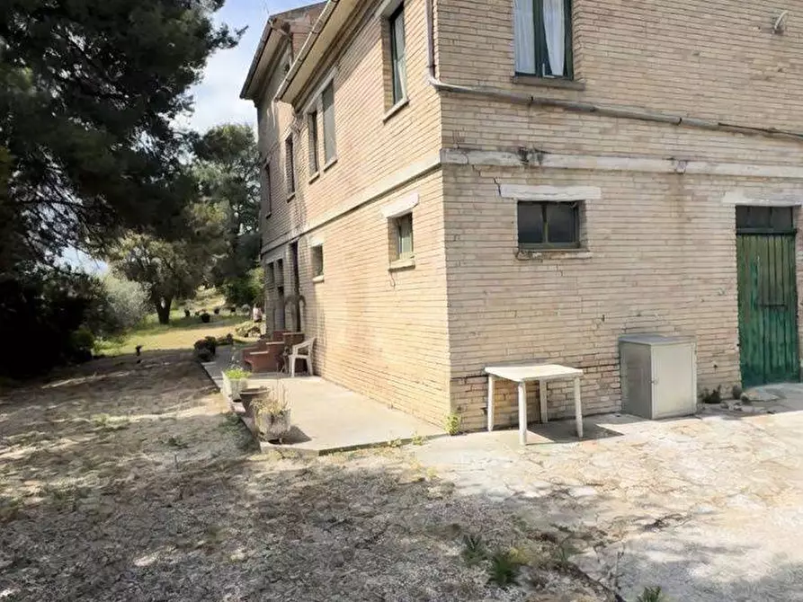 Immagine 2 di Rustico / casale in vendita  in Contrada Tosciano 36 a Ripatransone
