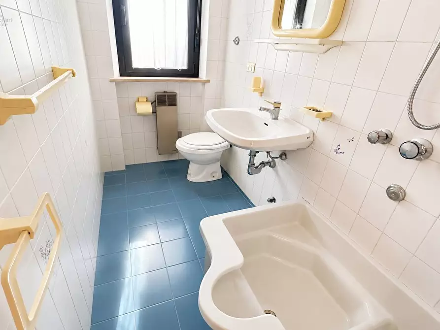 Immagine 11 di Appartamento in vendita  in Via Matilde Serao 10a a San Benedetto Del Tronto