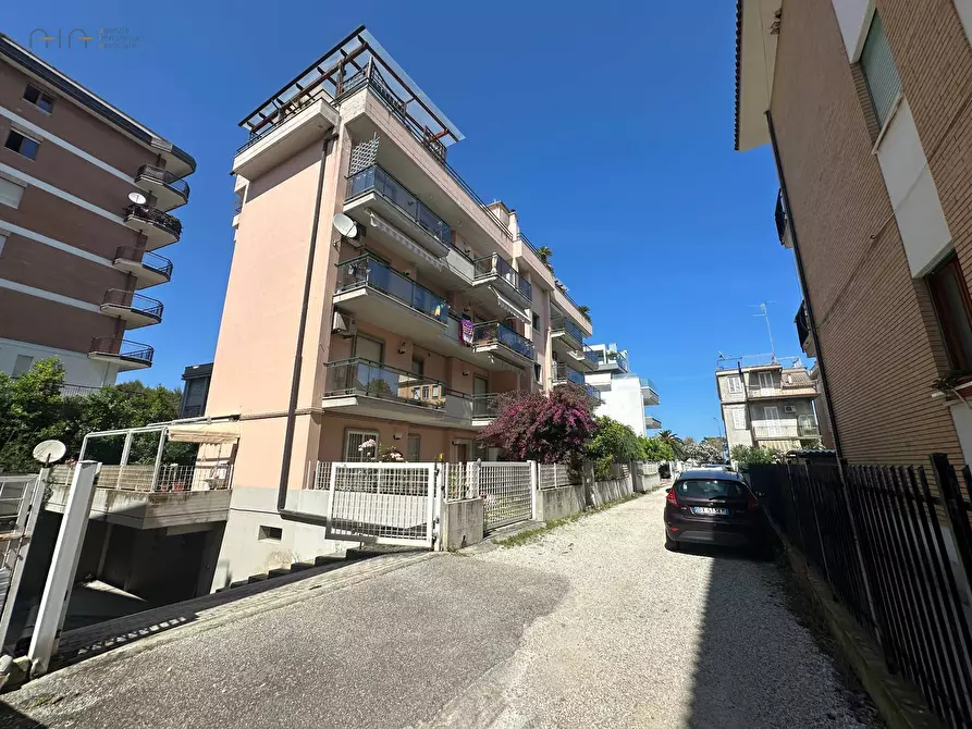 Immagine 3 di Appartamento in vendita  in Via Caro 2 a San Benedetto Del Tronto