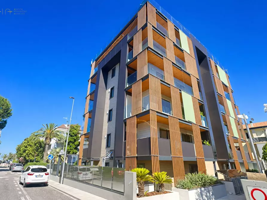 Immagine 2 di Appartamento in vendita  in Via E. Duse 15 a San Benedetto Del Tronto