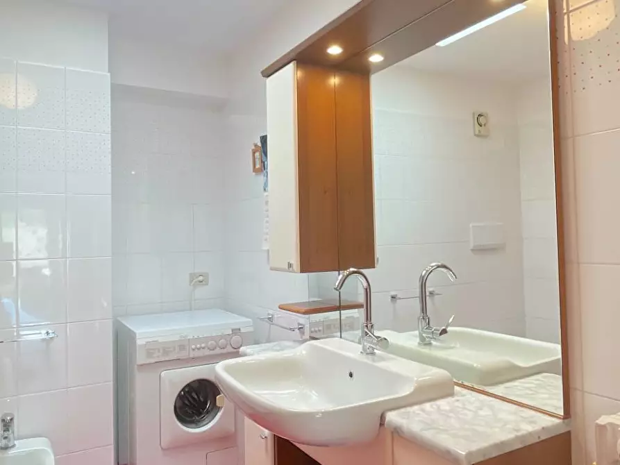 Immagine 16 di Appartamento in vendita  in Piazza Kolbe 6 a San Benedetto Del Tronto