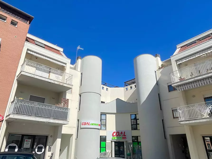 Immagine 25 di Appartamento in vendita  in Piazza Kolbe 6 a San Benedetto Del Tronto