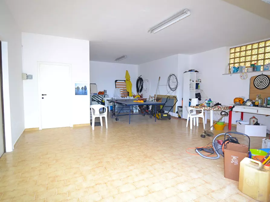 Immagine 34 di Villa in vendita  in Collina residenziale a Ancarano