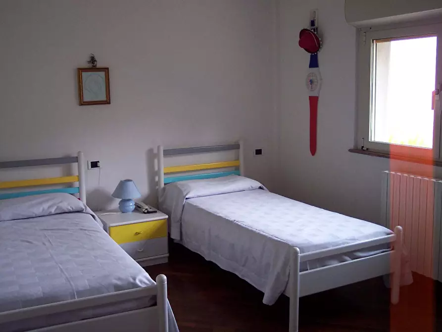 Immagine 10 di Villa in vendita  in Fratte Grandi 24 a Ancarano