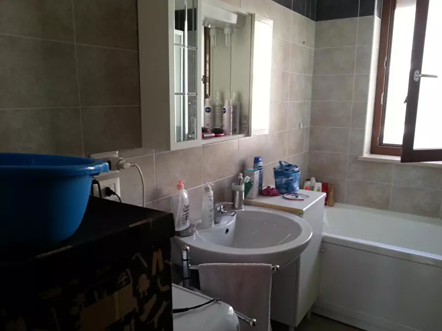 Immagine 13 di Appartamento in affitto  in Via Bari a Chieti