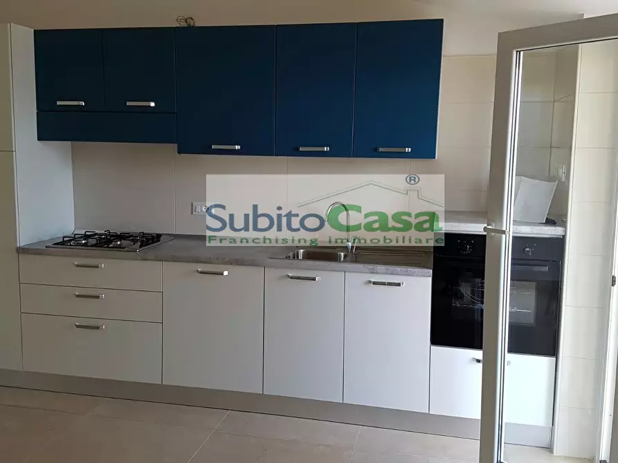 Immagine 3 di Appartamento in affitto  in Via Paolo Tosti 9 a Chieti