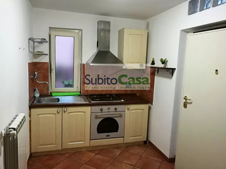 Immagine 1 di Appartamento in affitto  in Via Ciro Menotti 10 a Pescara