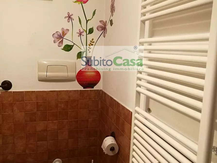 Immagine 16 di Appartamento in affitto  in Via Ciro Menotti 10 a Pescara