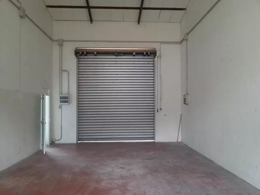 Immagine 1 di Capannone industriale in affitto  in Via Penne 53 a Chieti