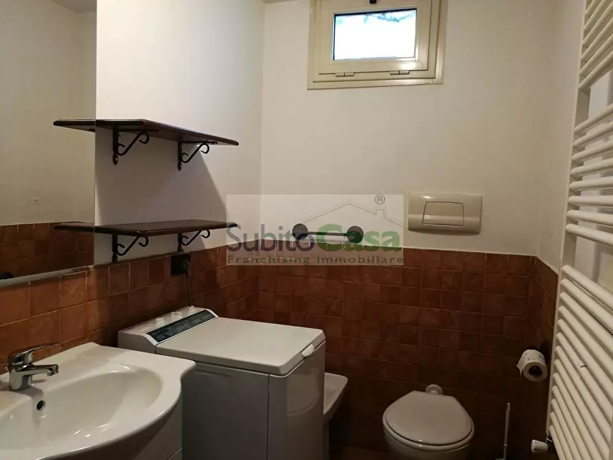 Immagine 18 di Appartamento in affitto  in Via Ciro Menotti 10 a Pescara