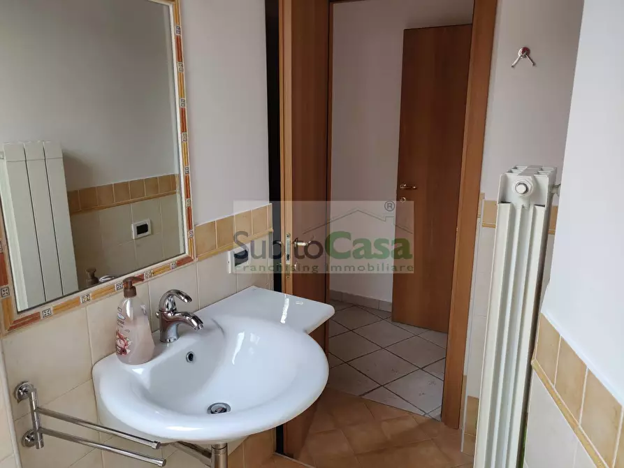 Immagine 10 di Casa semindipendente in affitto  in Via Scanno 12 a Chieti