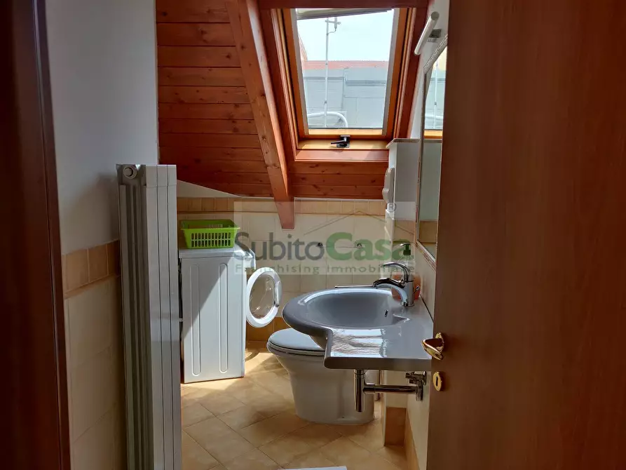 Immagine 11 di Casa semindipendente in affitto  in Via Scanno 12 a Chieti