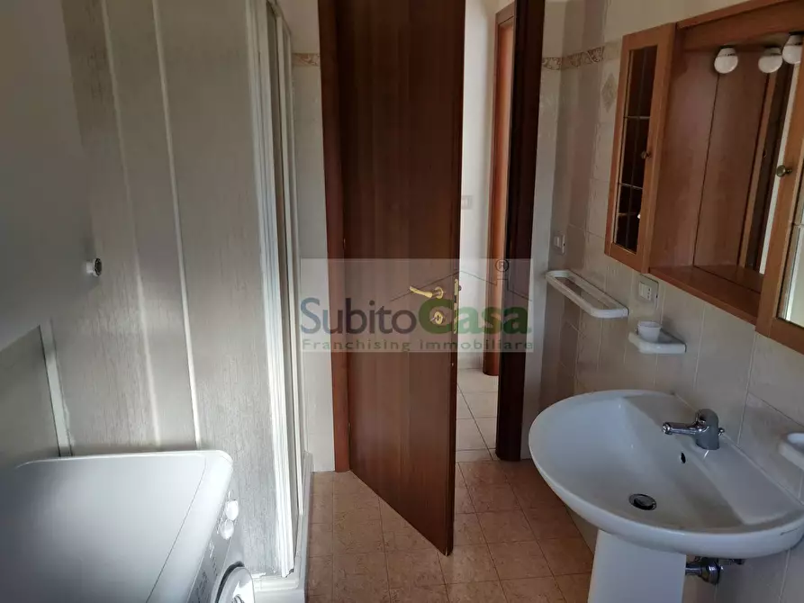 Immagine 12 di Appartamento in affitto  in Via Gissi a Chieti