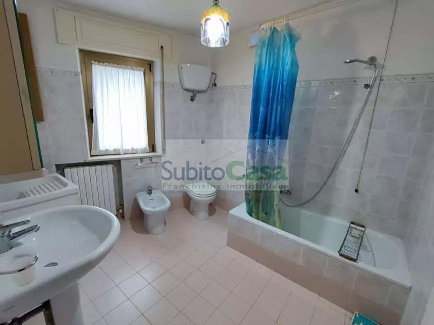 Immagine 14 di Casa semindipendente in affitto  in Via Scanno 64 a Chieti
