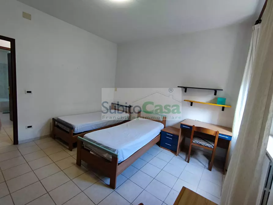 Immagine 10 di Casa semindipendente in affitto  in Via Scanno 64 a Chieti