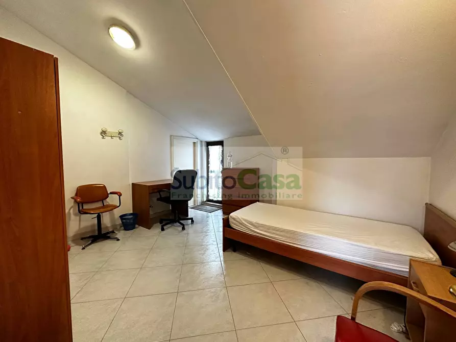 Immagine 11 di Casa semindipendente in affitto  in Via Bellini Vincenzo 22 a Chieti