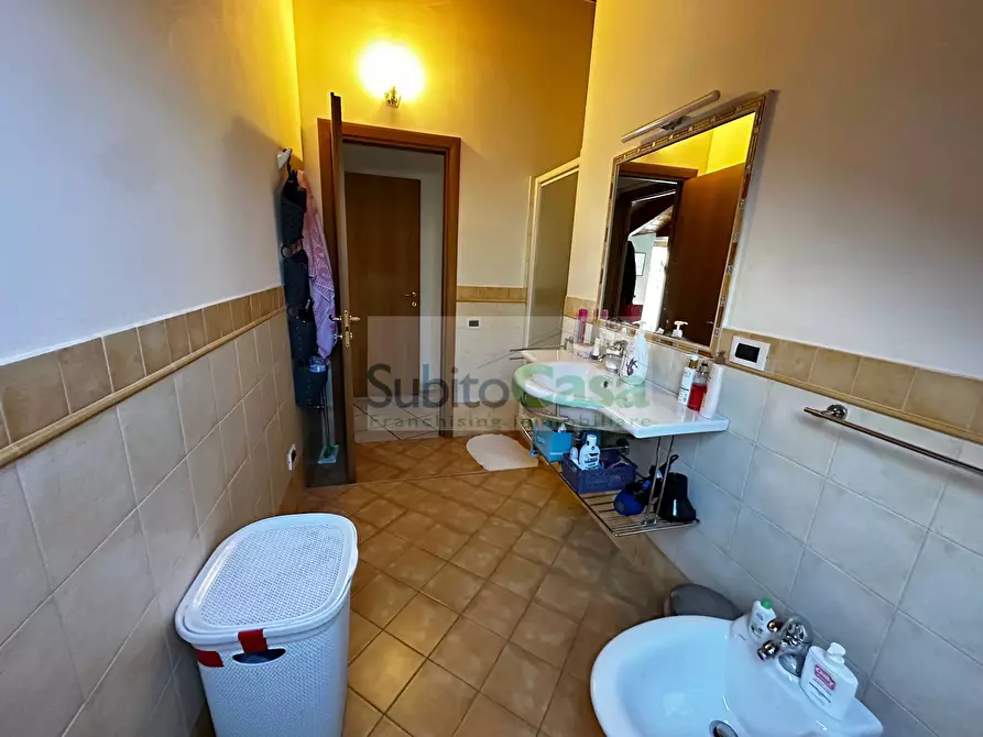 Immagine 10 di Casa semindipendente in affitto  in Via Scanno 12 a Chieti