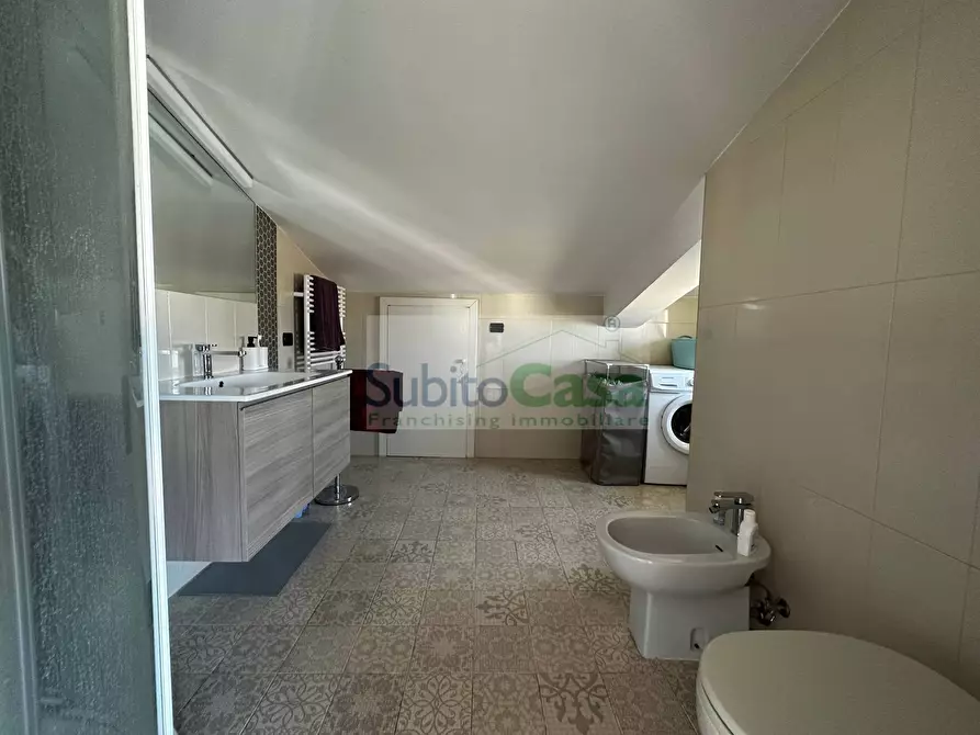 Immagine 13 di Appartamento in affitto  in Viale Abruzzo 132 a Chieti