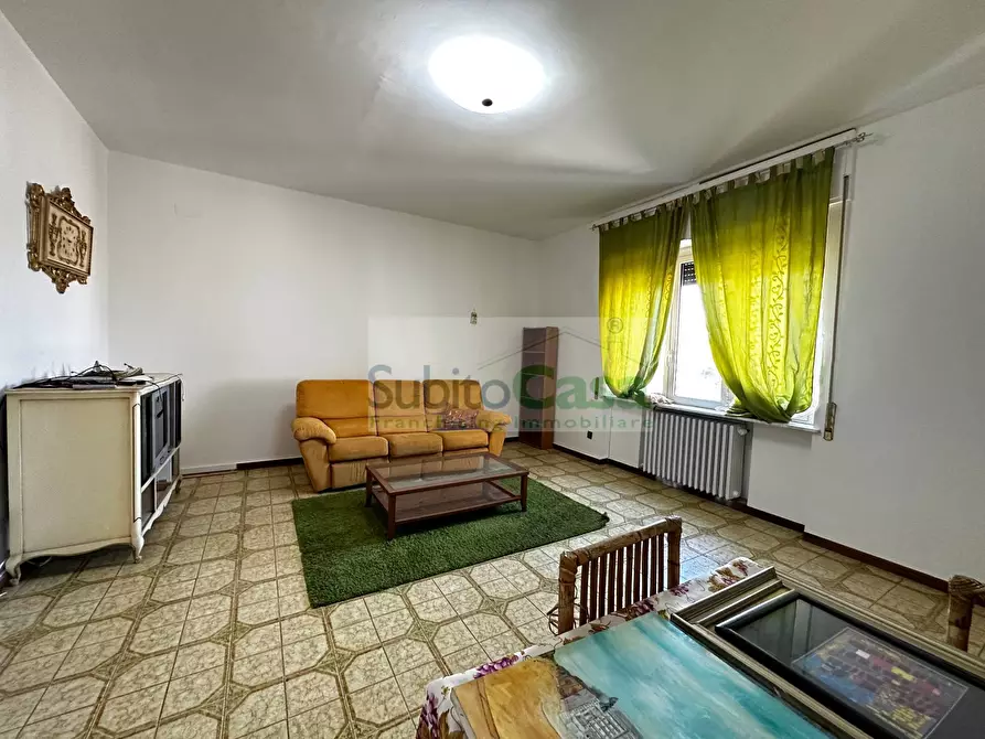 Immagine 10 di Casa semindipendente in affitto  in Via Erasmo Piaggio 1 a Chieti