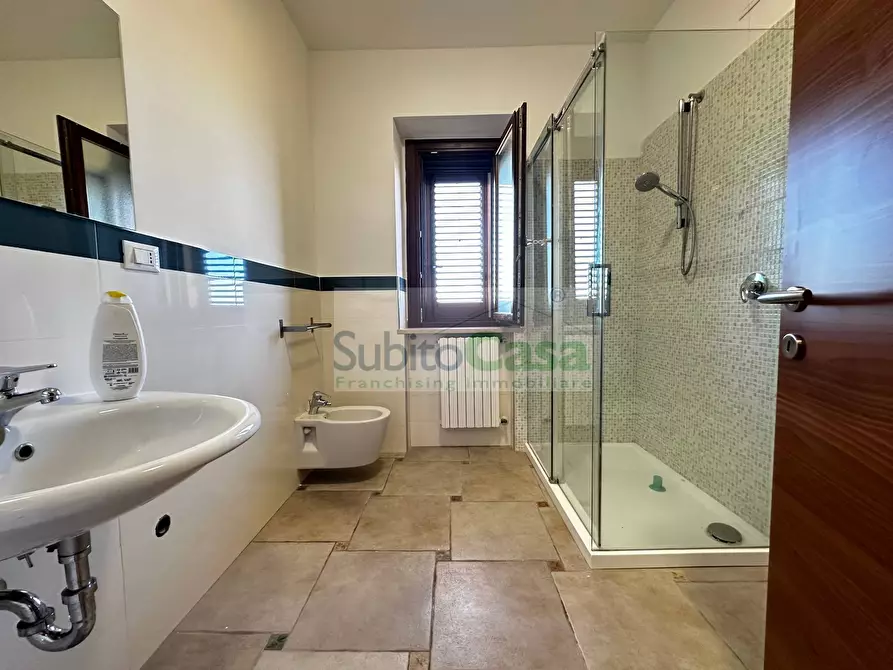 Immagine 22 di Casa semindipendente in affitto  in Str. Primavilla a Ari