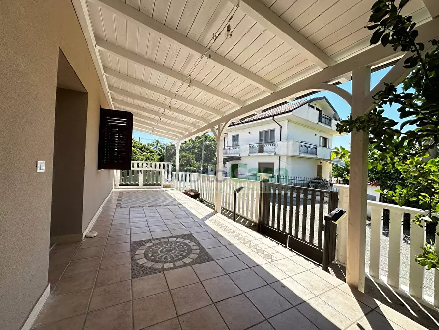 Immagine 31 di Casa semindipendente in affitto  in Str. Primavilla a Ari