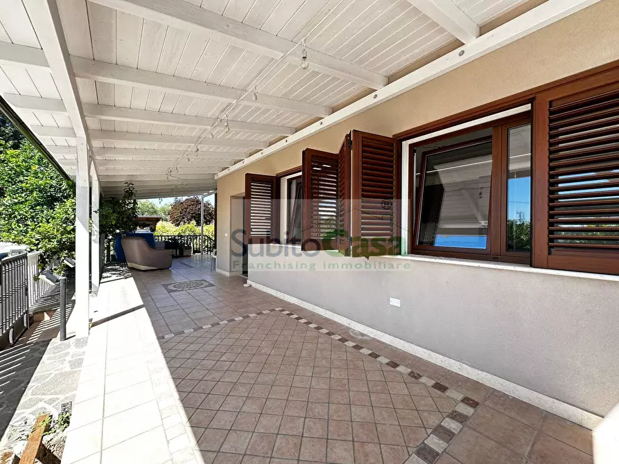 Immagine 33 di Casa semindipendente in affitto  in Str. Primavilla a Ari