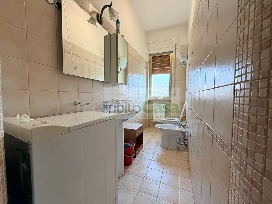 Immagine 9 di Appartamento in affitto  in Via Benedetto Croce 506 a Chieti
