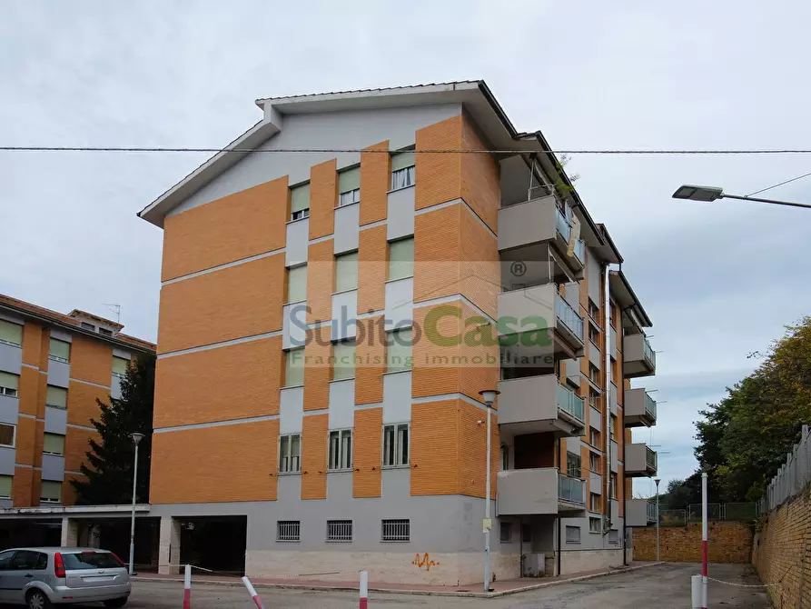 Immagine 29 di Appartamento in vendita  in Via Roccamorice 17 a Chieti