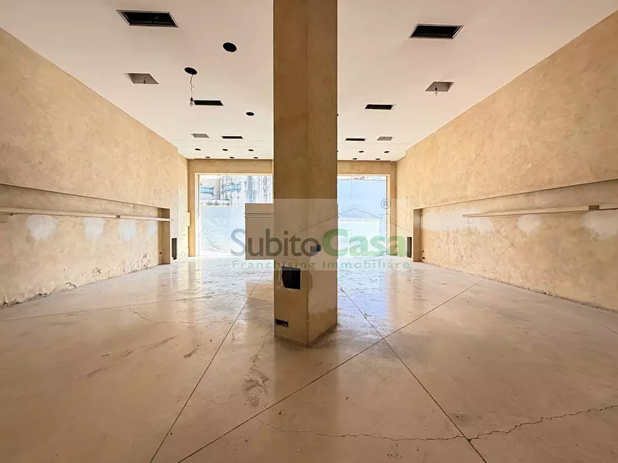 Immagine 5 di Locale commerciale in affitto  in Via B.Croce 57 a Chieti