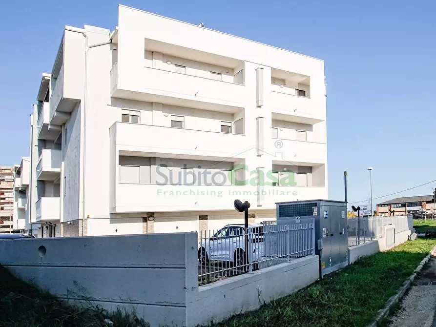 Immagine 38 di Appartamento in vendita  in Via Ciafarda 6 a San Giovanni Teatino