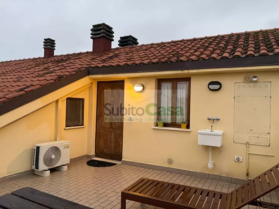 Immagine 12 di Appartamento in affitto  in Via Filippo Molino 61 a Chieti