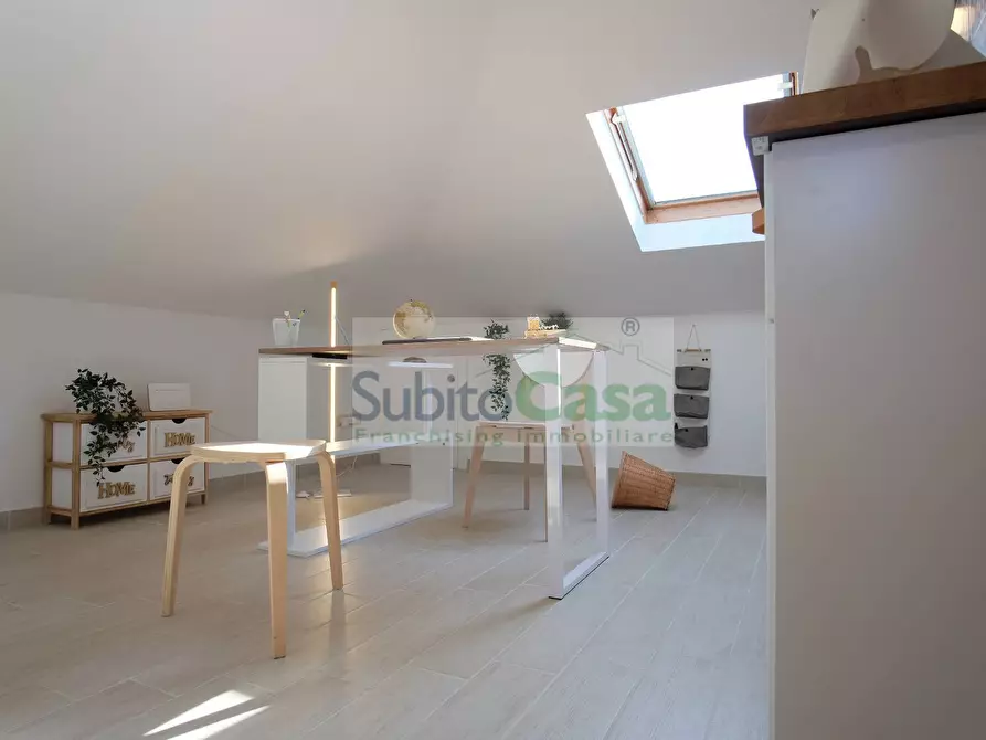 Immagine 9 di Ufficio in affitto  in Via Dei Vestini 250 a Chieti