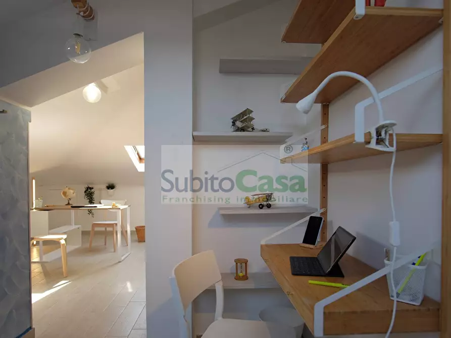 Immagine 19 di Appartamento in vendita  in Via  Dei Vestini 186 a Chieti